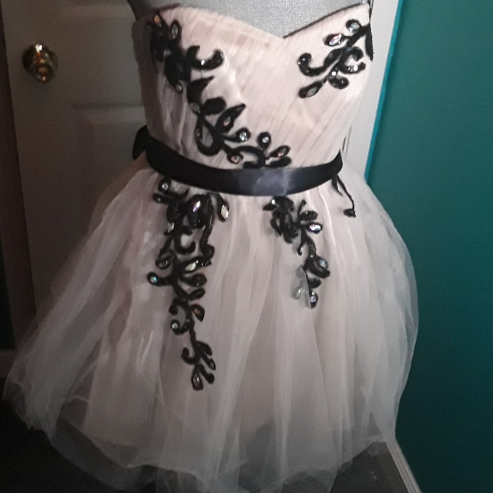 Tan and black strapless